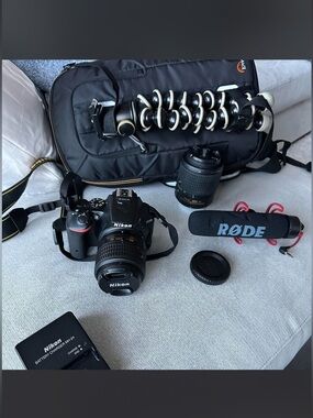Nikon Black D5500 camera & accessories